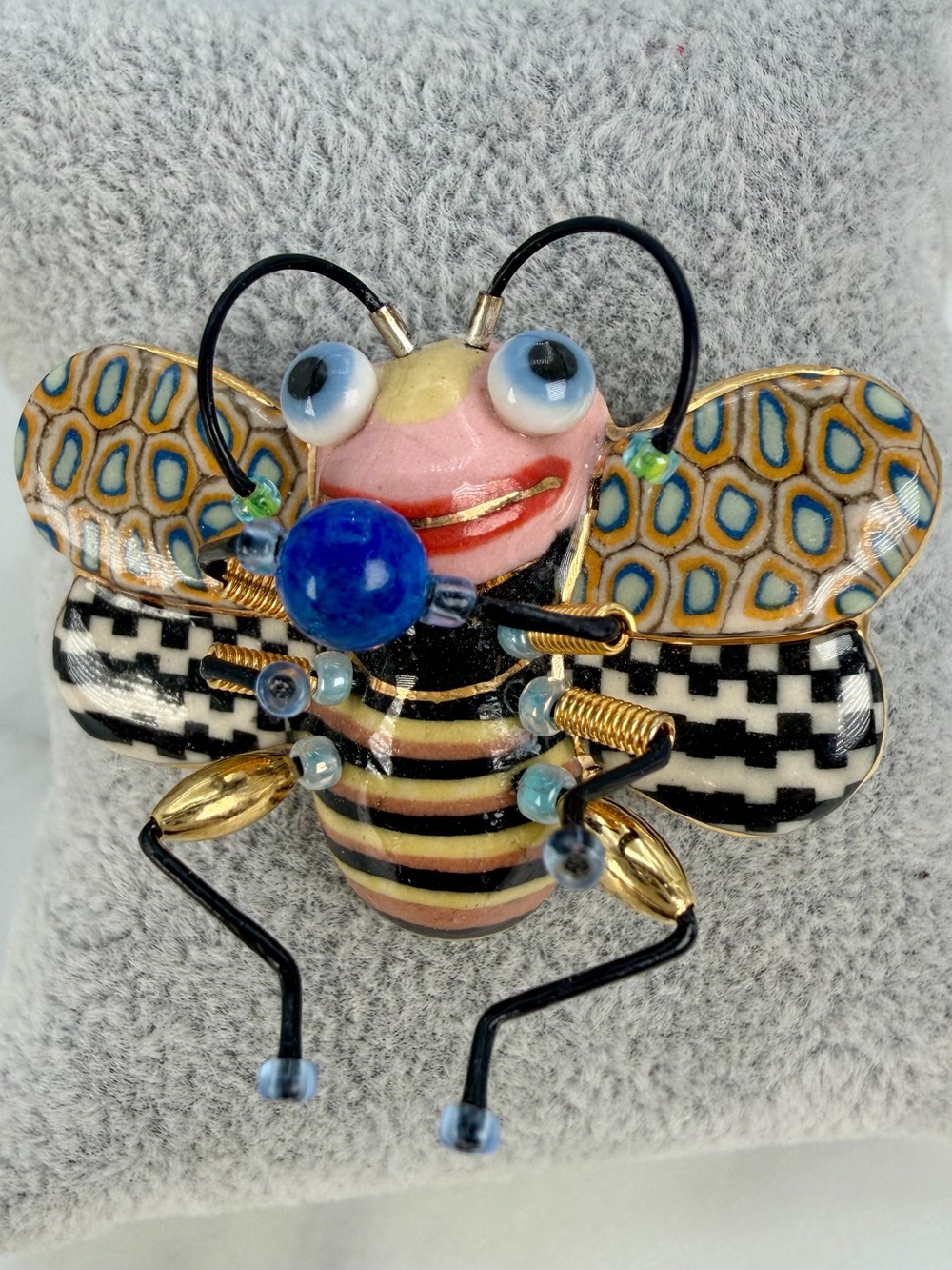 Jewelry 10 Cynthia Chuang Bee Brooch 80s Handcrafted  Porcelain Pin Rare Vintage